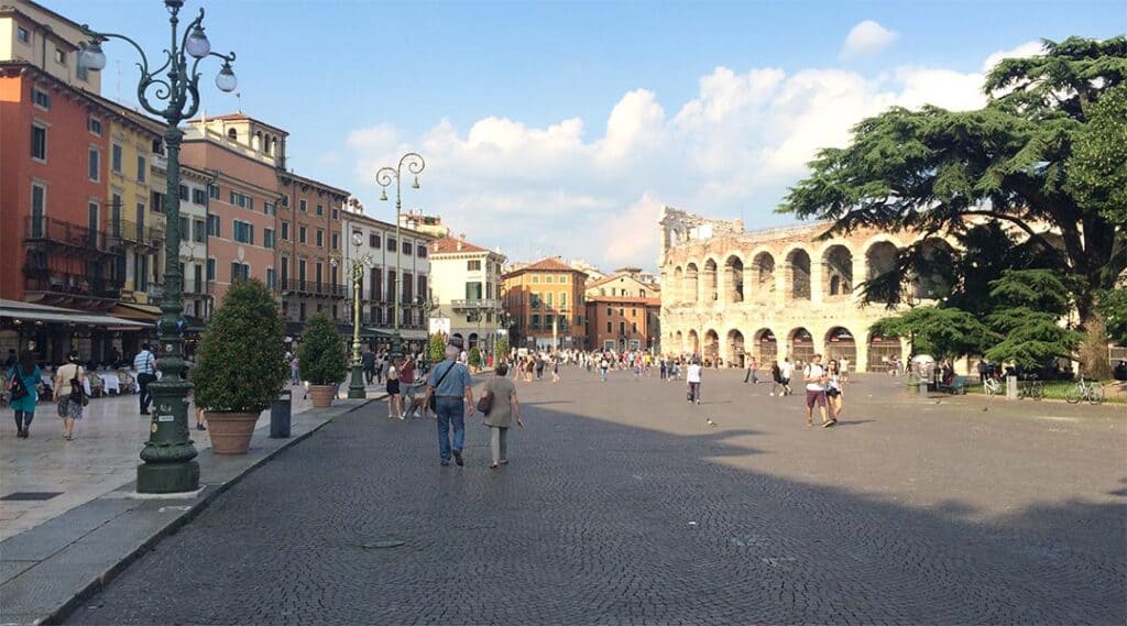 Giallo Reale